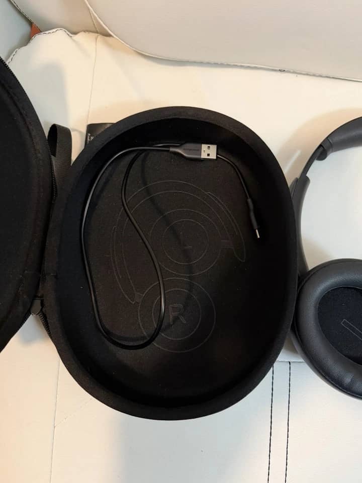 Soundcore Life Q35 Headphones & Earbuds Pink Used - Good