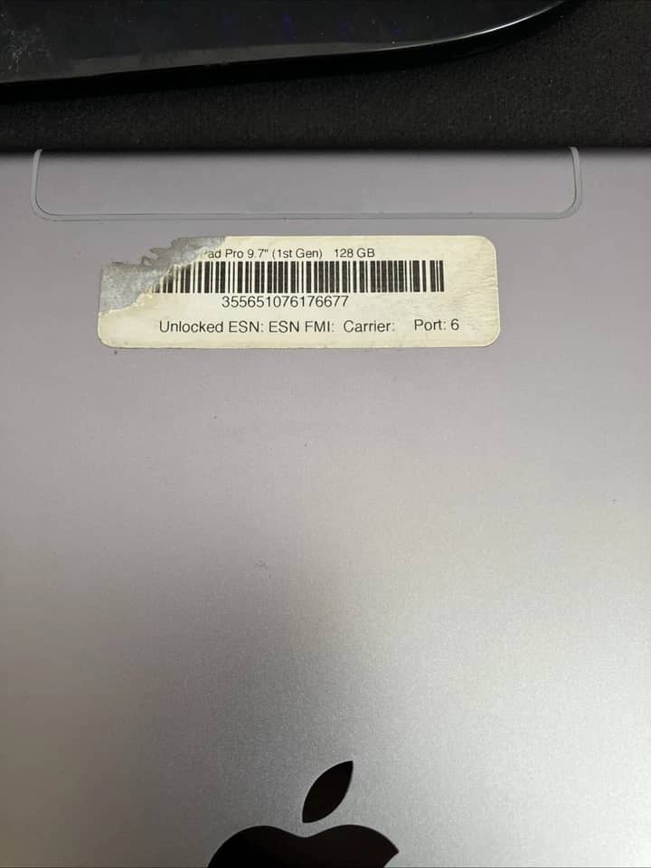 Apple iPad Pro 1st Tablets Gold 128GB For parts or not working 9.7"