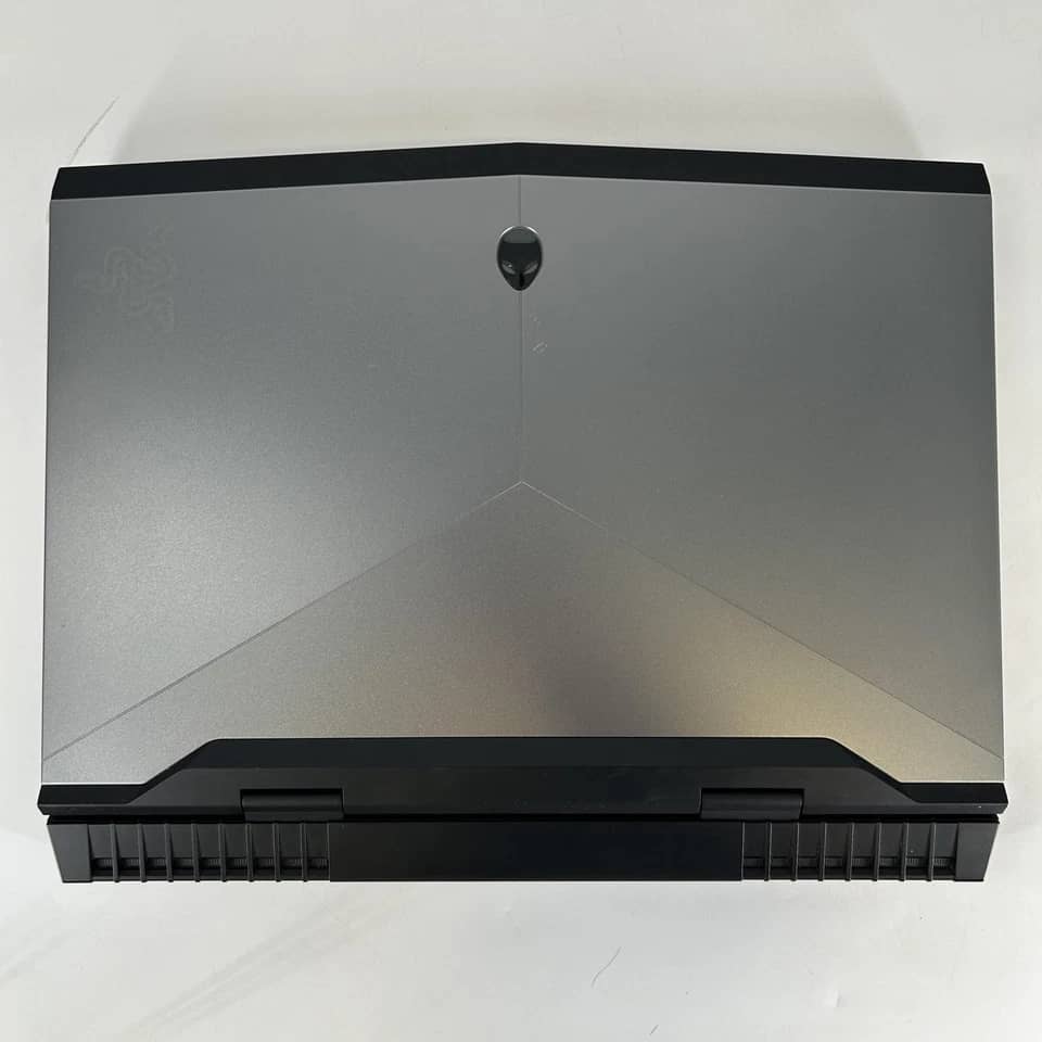 Dell Alienware m17 R4 Computers 1TB 16GB Used - Good