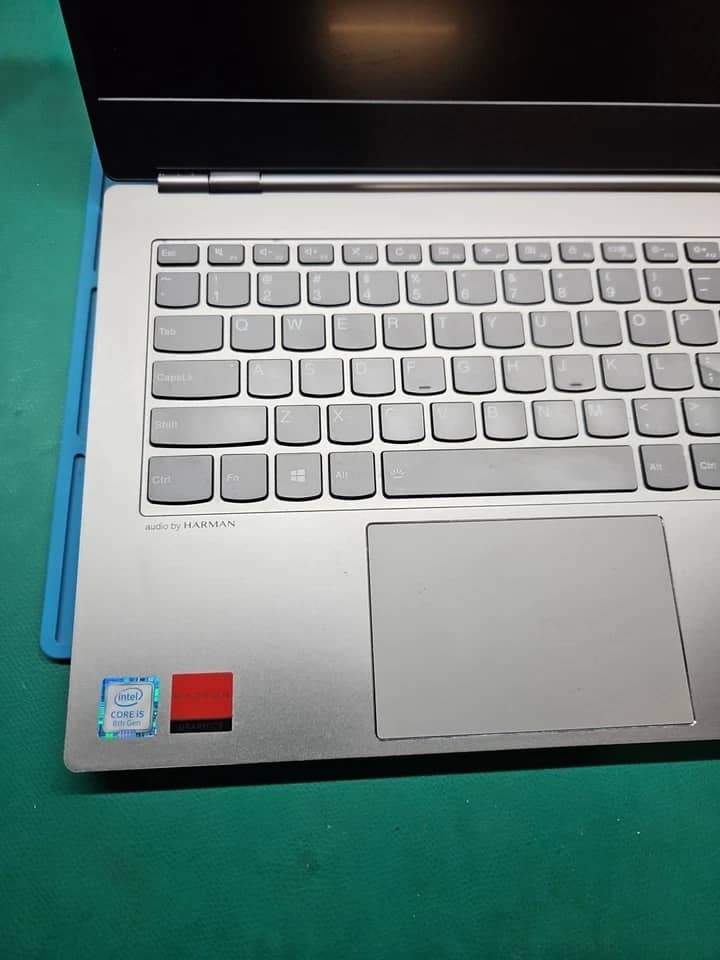 Lenovo ThinkPad 13 Computers 240GB 16GB Refurbished - Good