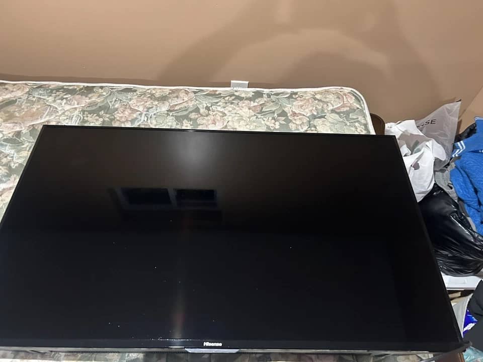 Hisense R6E3 TVs Black New
