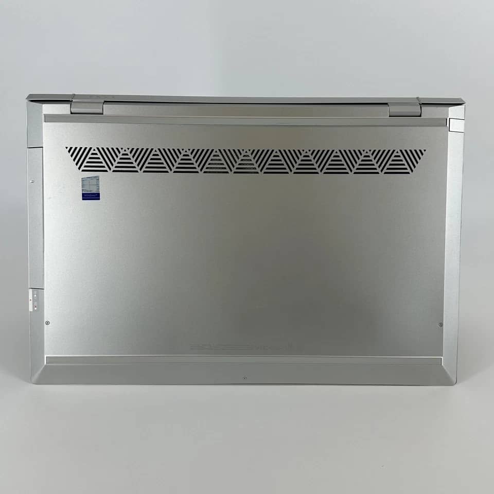 HP Envy 17 Computers 1TB 12GB Used - Like New