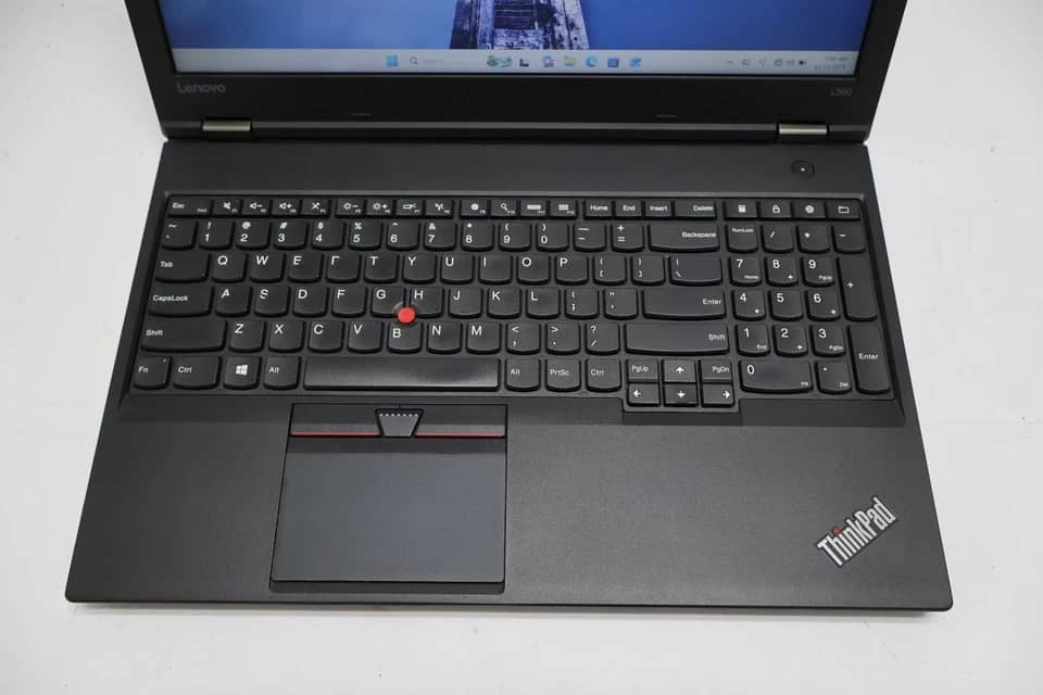 Lenovo ThinkPad L560 Computers 240GB 16GB Refurbished - Excellent