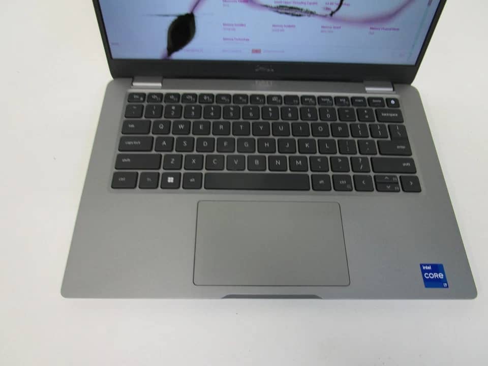 Dell Latitude 5340 Computers 1TB 32GB New