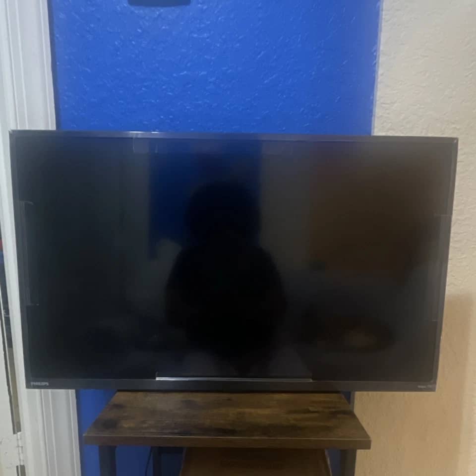 Philips 32PFL4664/F7 TVs Open-Box Excellent
