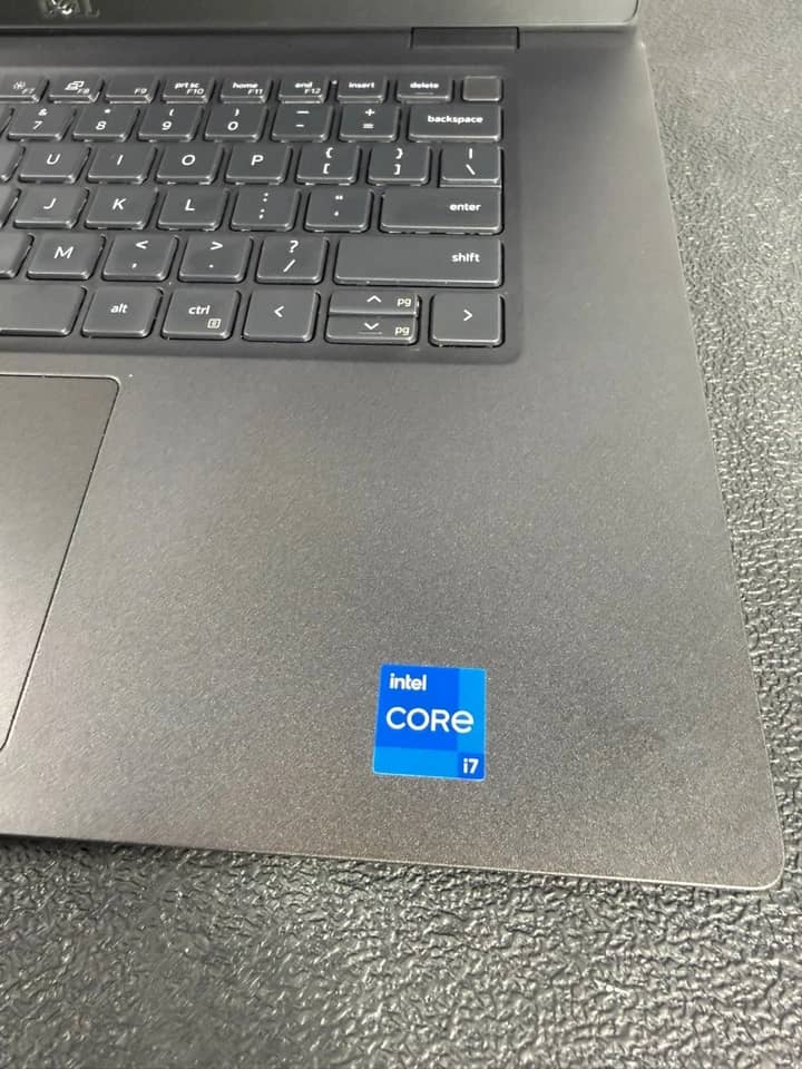 Dell Latitude 7530 Computers 1000GB 16GB Refurbished - Excellent