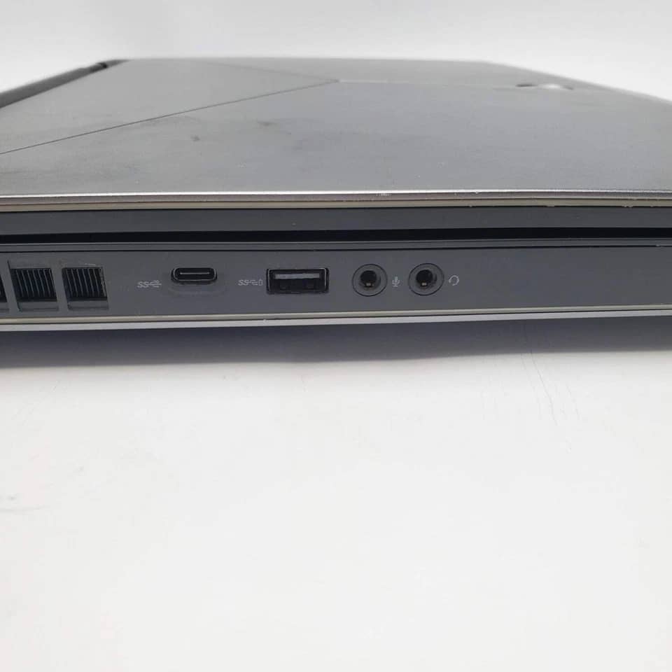 Dell Alienware m17 R5 Computers 1TB 16GB Used - Good