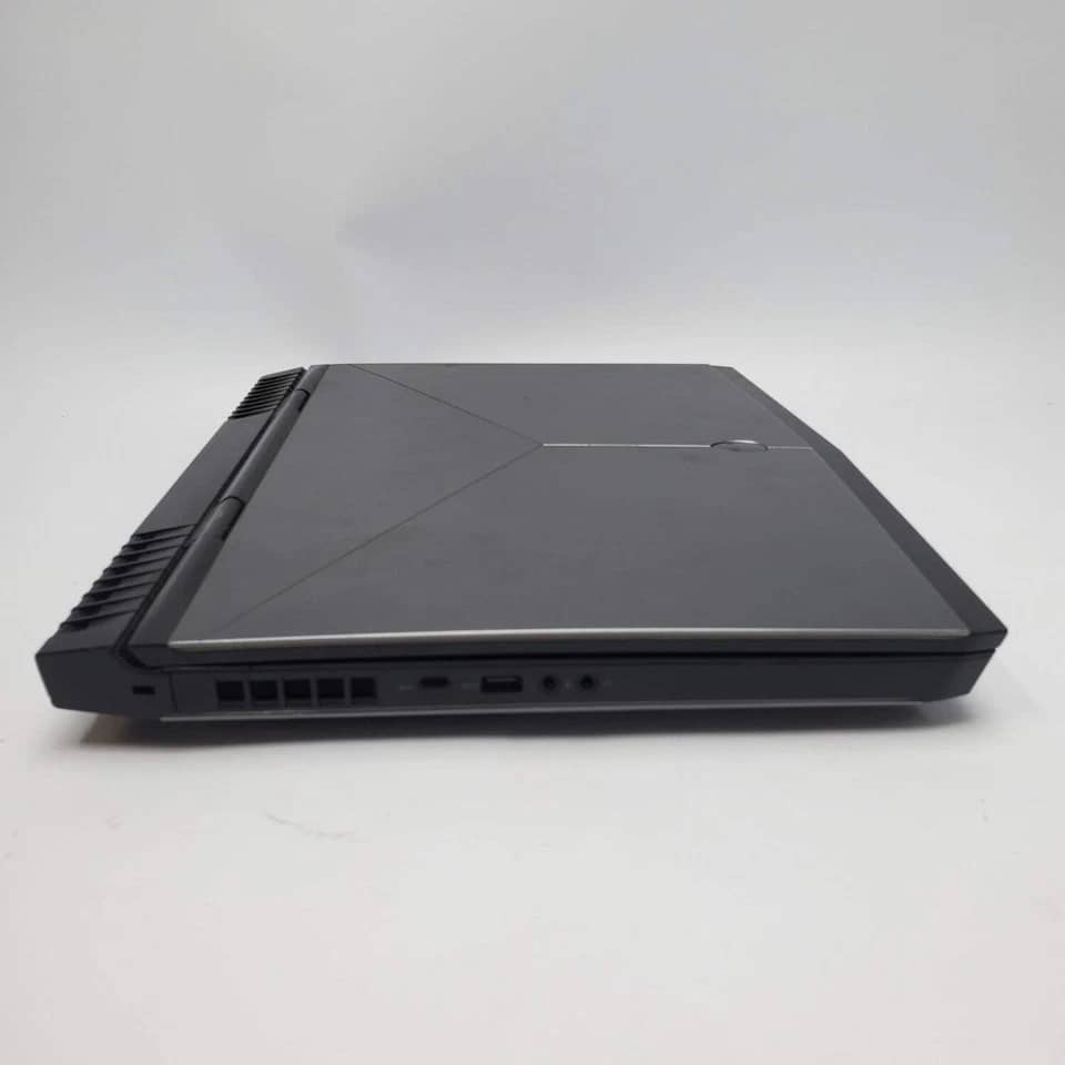 Dell Alienware m17 R5 Computers 1TB 16GB Used - Good