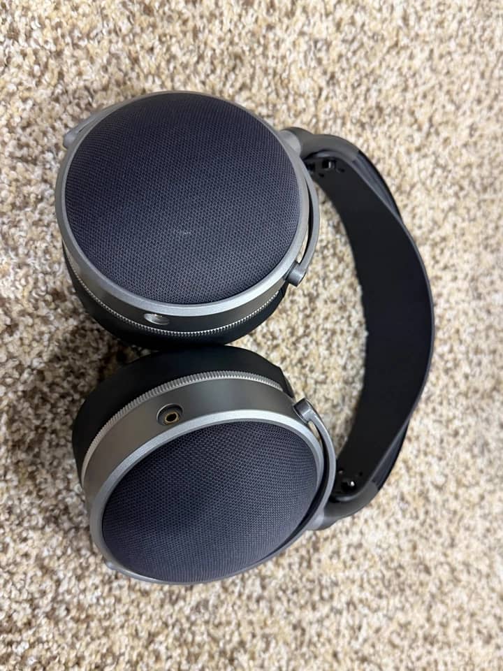 Audeze LCD-S20 Headphones & Earbuds Red New