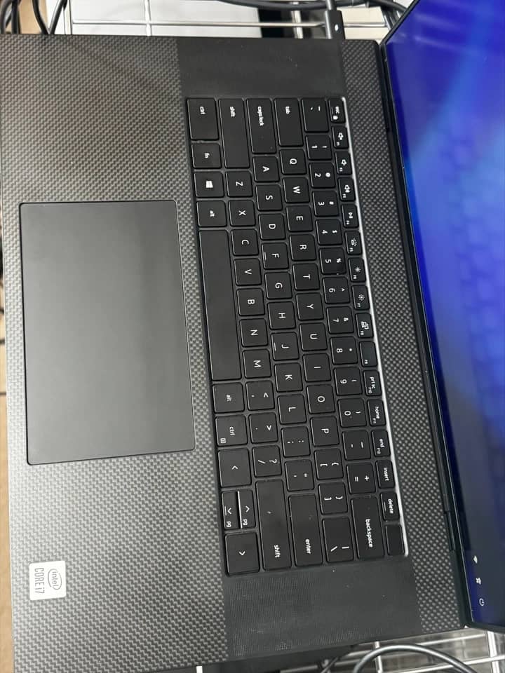 Dell XPS 17 9700 Computers 1TB 16GB Used - Good