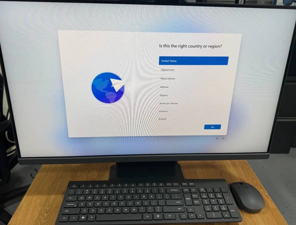 Lenovo 16IRH8 Computers 1TB 16GB New
