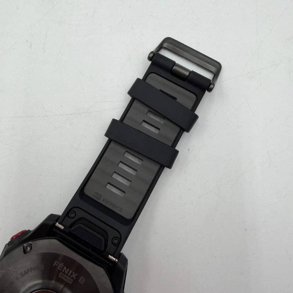 Garmin Garmin Fenix 8 Pro Smartwatches 47mm Carbon Gray DLC Titanium New