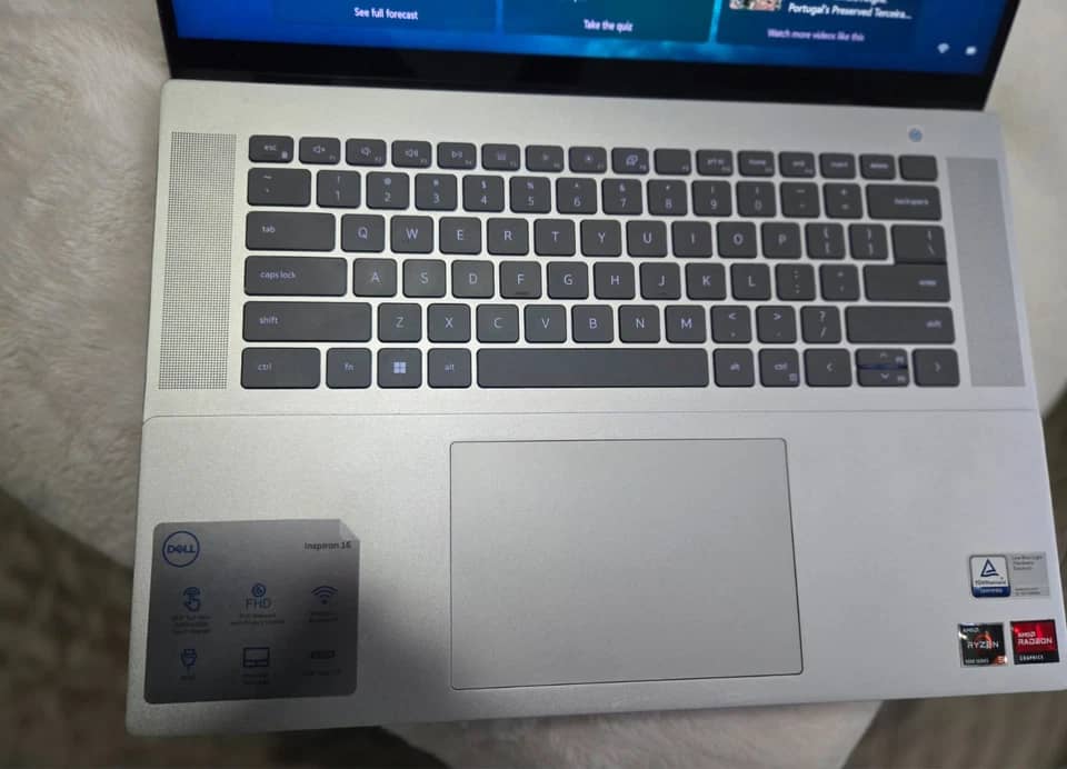 Dell Inspiron 16 5625 Computers 512GB 16GB Used - Good