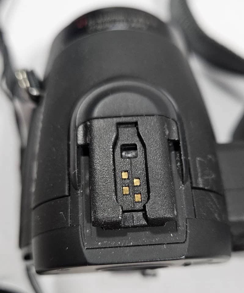 Minolta DiMAGE Z3 Digital Cameras Black Used - Good Body Only