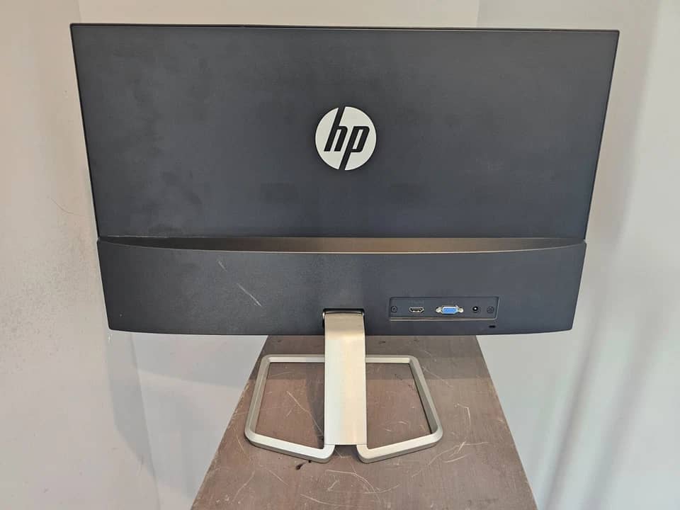 HP Z24f G3 Monitors Open-Box Excellent Black
