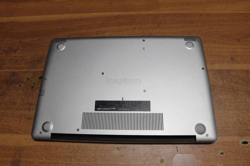 Dell Inspiron 15 3583 Computers 256GB 8GB Used - Good