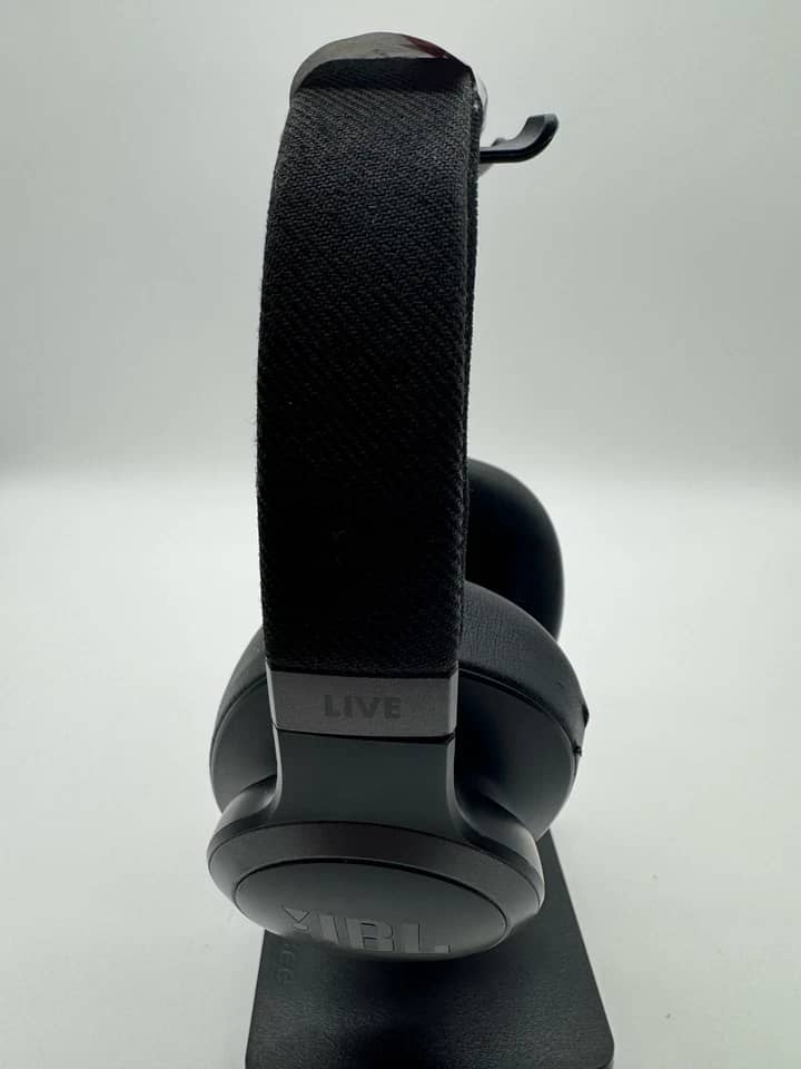 JBL JBLLIVE770NCBLKAM Headphones & Earbuds Black New