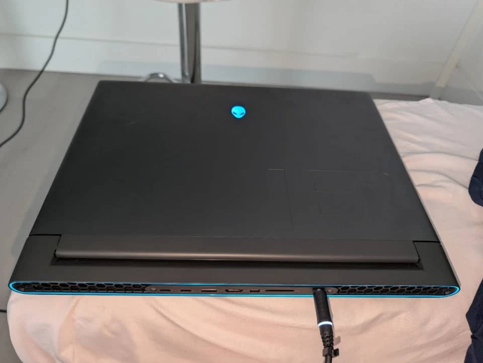 Dell Alienware m18 R2 Computers 1TB 16GB Used - Good