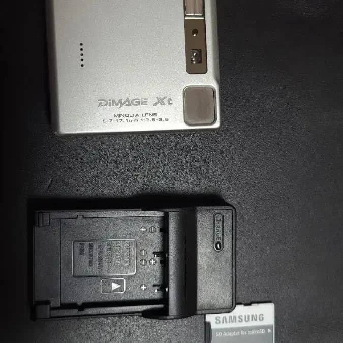 Minolta DiMAGE Xt Digital Cameras Silver Used - Good Body Only