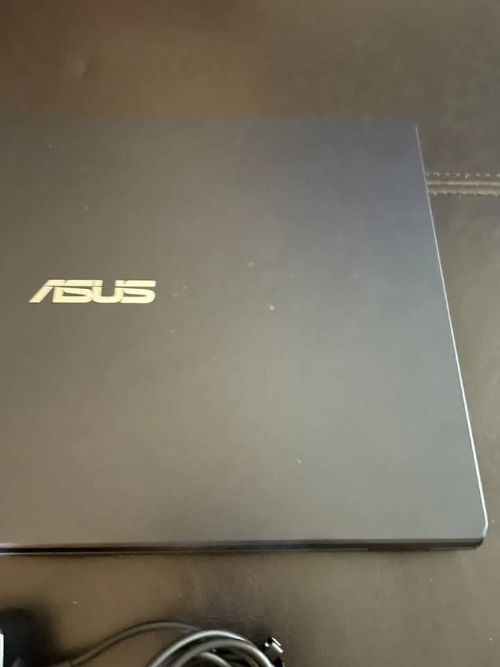 ASUS Vivobook Go E410M Computers 128GB 4GB New