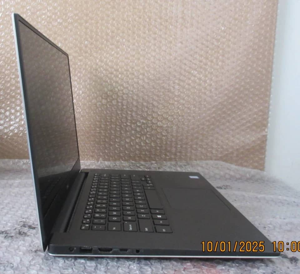 Dell XPS 15 9560 Computers 1TB 16GB Used - Good
