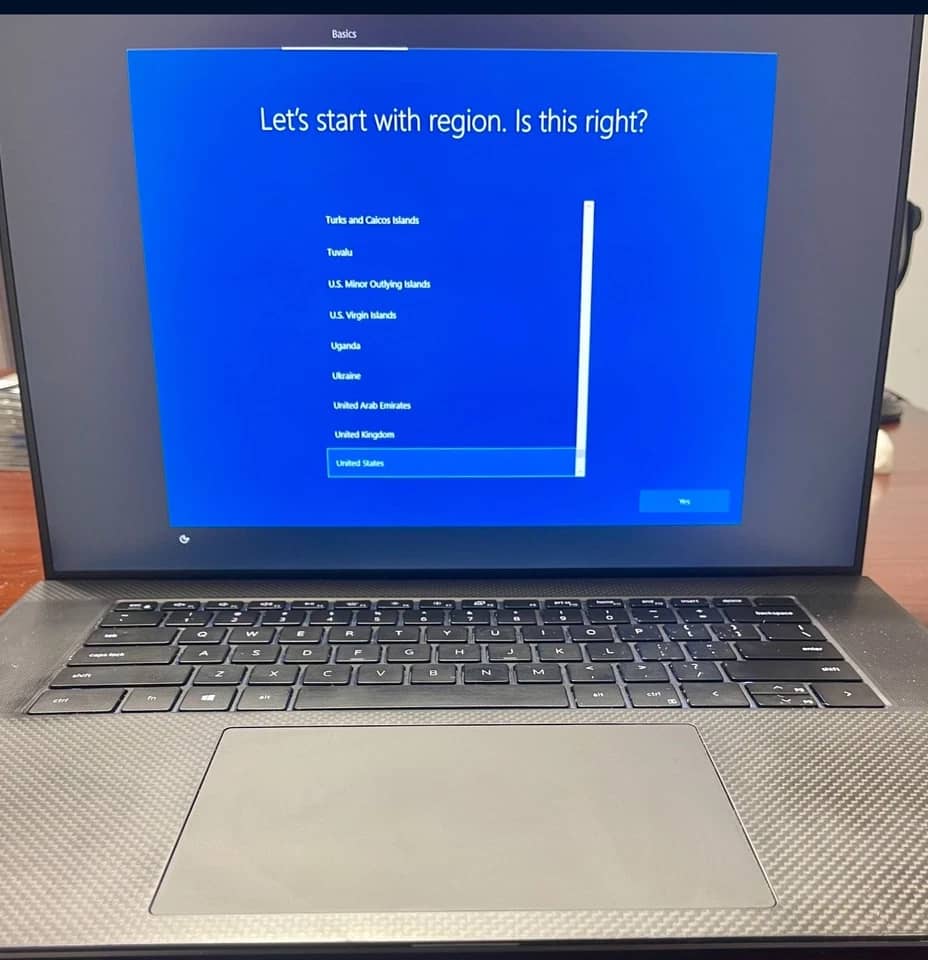Dell Precision 5750 Computers 1TB 32GB Used - Good