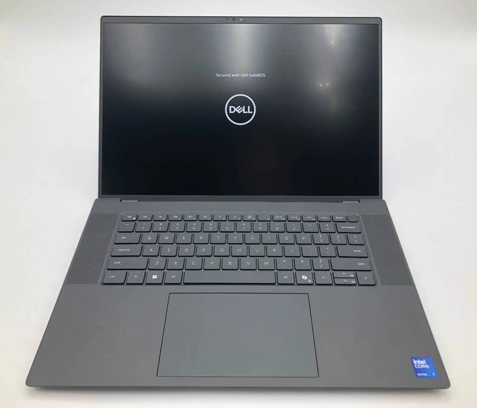 Dell Precision 5690 Computers 1TB 32GB Used - Good