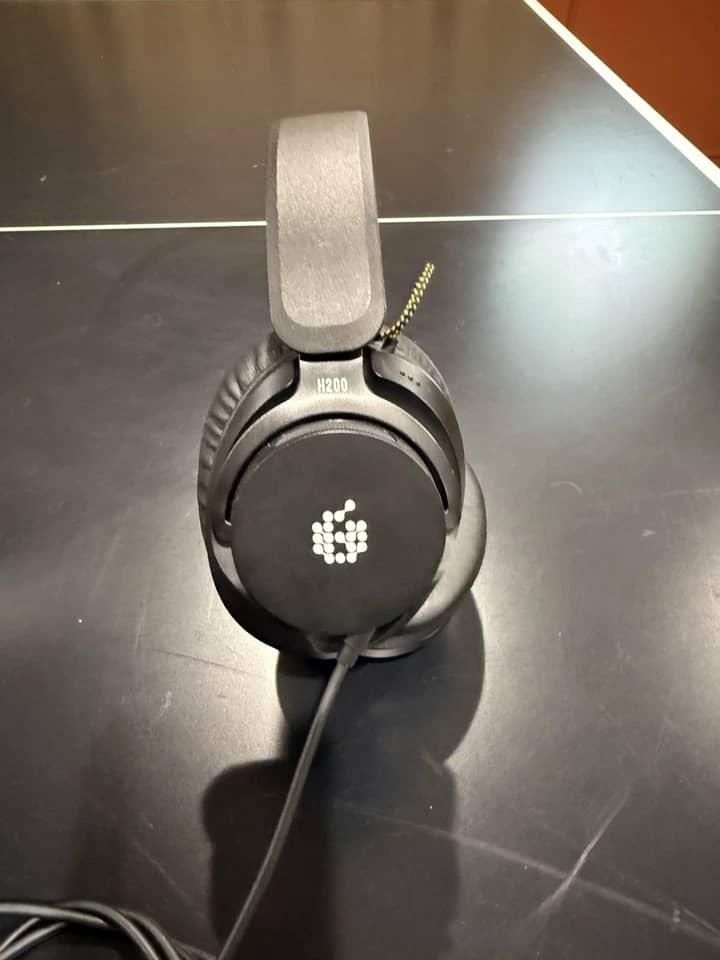 ADAM Audio H200 Headphones & Earbuds Black New