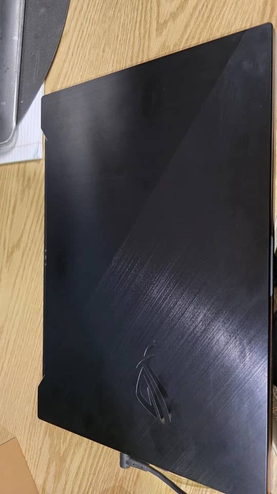 ASUS ROG Zephyrus GX701 Computers Used - Like New