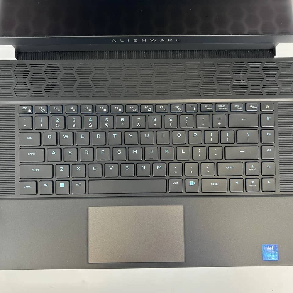 Dell Alienware x16 R2 Computers 32GB Used - Good