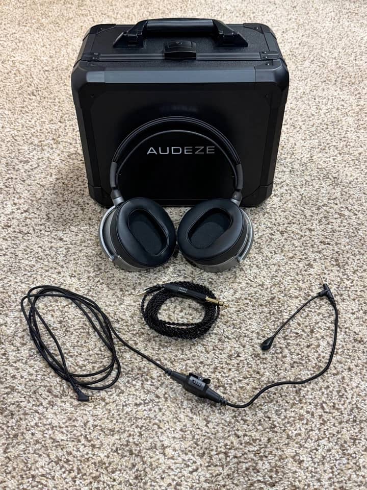 Audeze LCD-S20 Headphones & Earbuds Red New