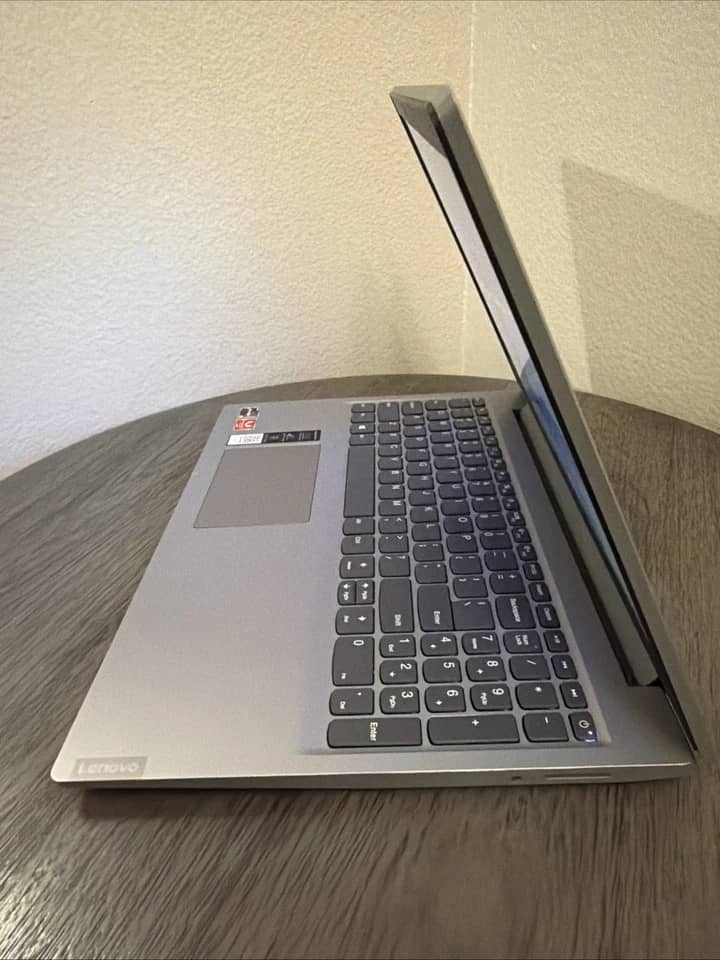 Lenovo IdeaPad S145 Computers 1000GB 8GB Used - Like New