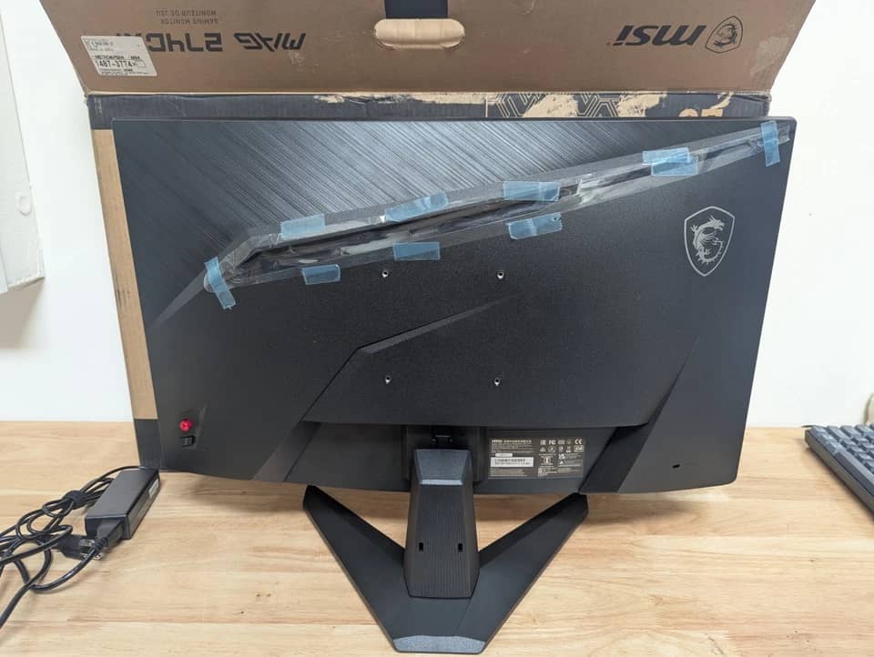 MSI MAG274QRF-QD Monitors New Black