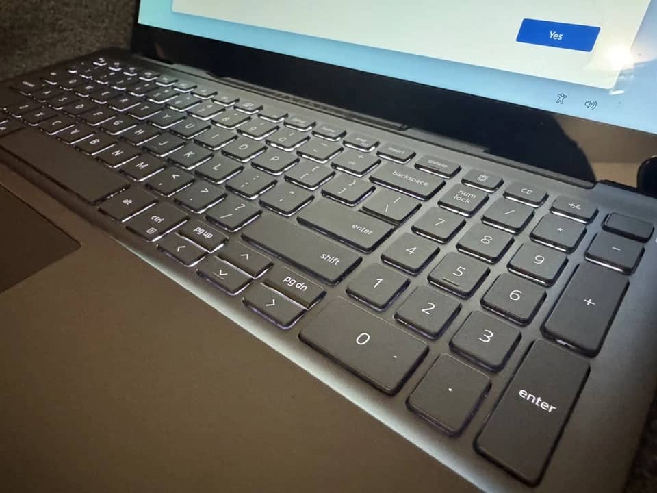 Dell Inspiron 7506 Computers 1TB 16GB Used - Good