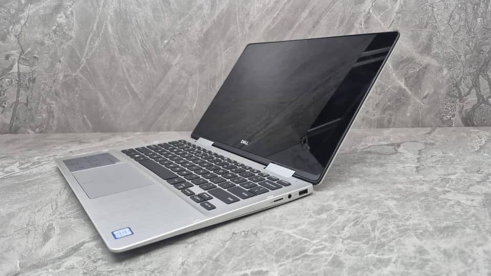 Dell Inspiron 7386 Computers 256GB 8GB For parts or not working