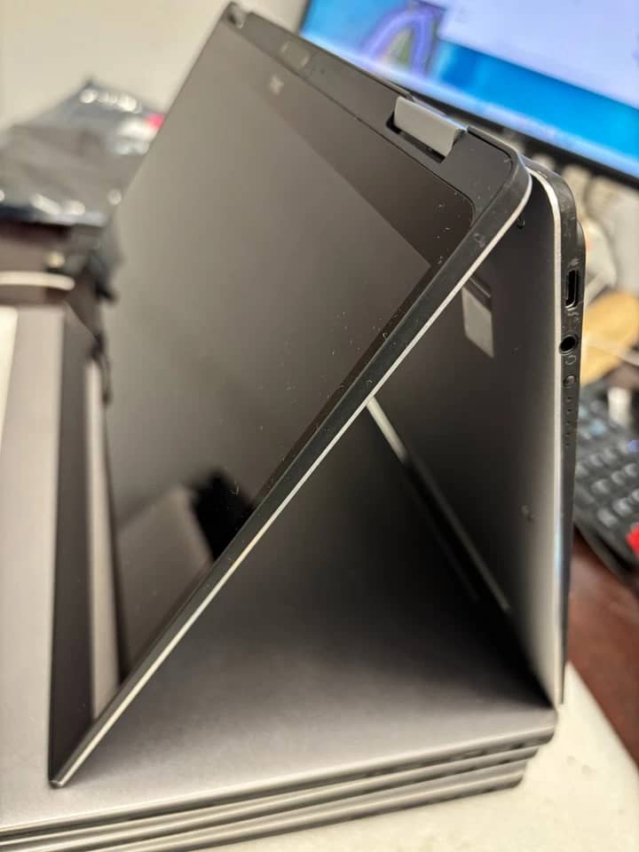 Dell XPS 13 9365 Computers 256GB 16GB For parts or not working