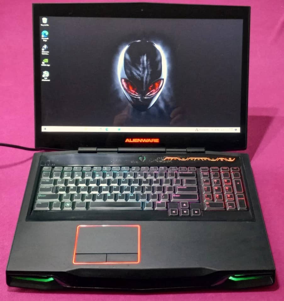 Dell Alienware M17xr3 Computers 512GB 4GB Used - Good
