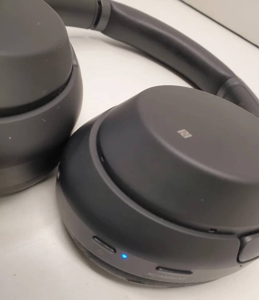 Sony WH-1000XM3 Headphones & Earbuds Brown New
