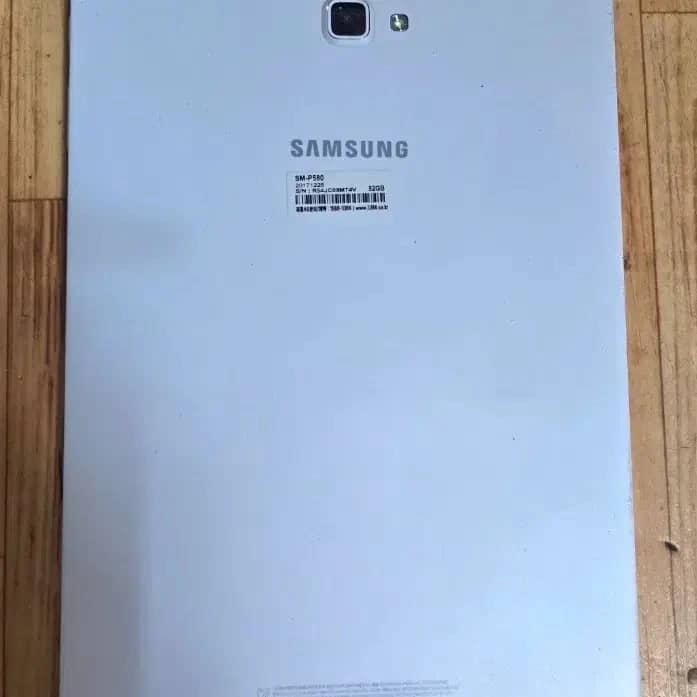Samsung Galaxy Tab A6 Tablets White 16GB For parts or not working 10.1"