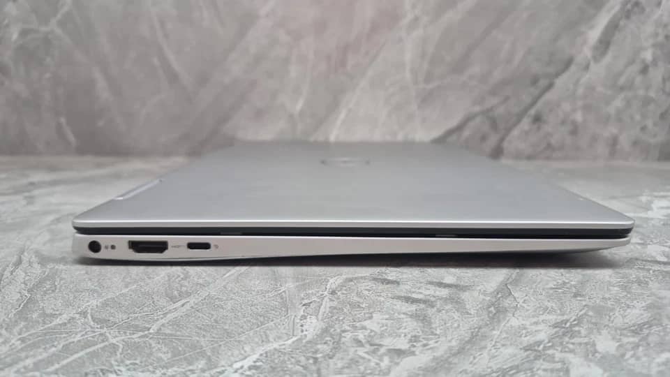 Dell Inspiron 7386 Computers 256GB 8GB For parts or not working