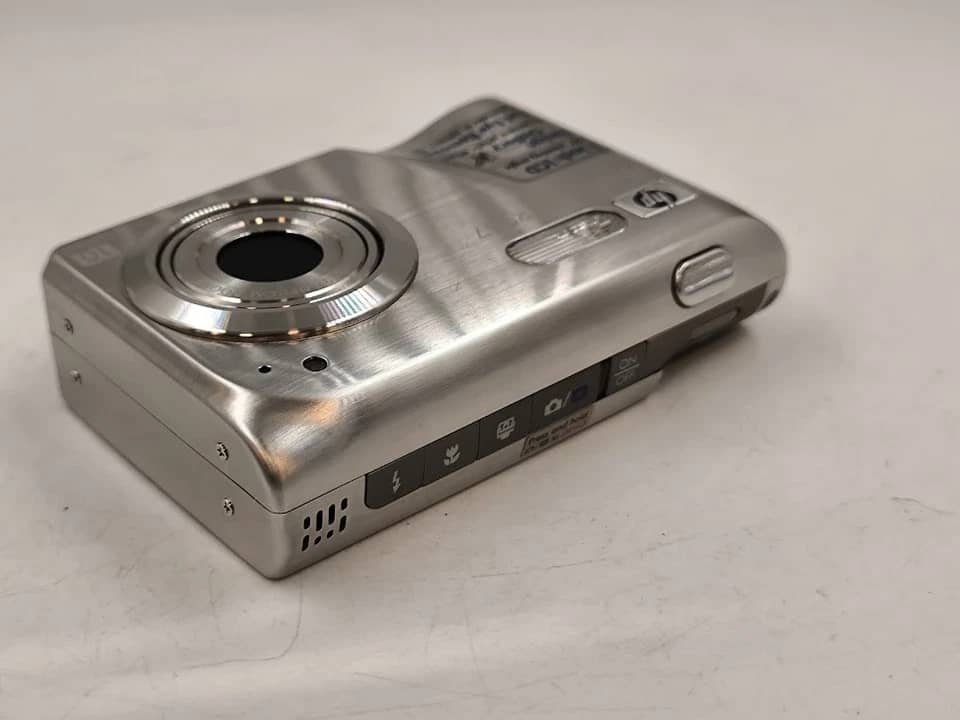 HP Photosmart R967 Digital Cameras Silver Used - Good