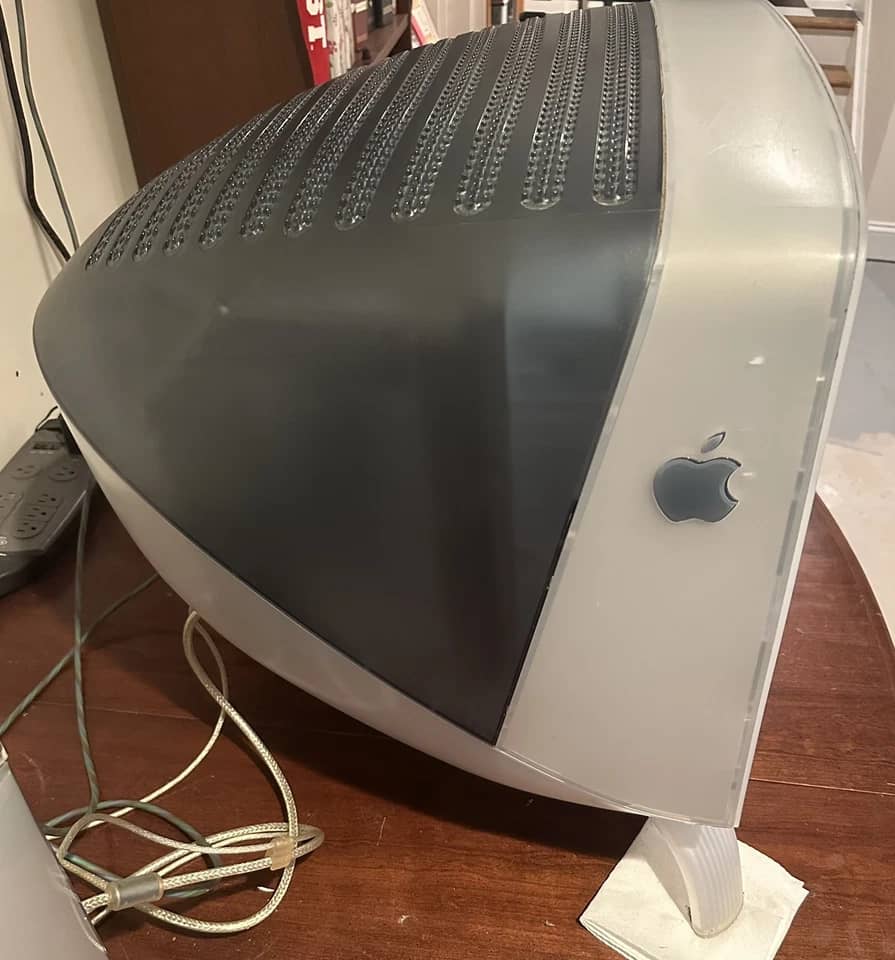 Apple Studio Display Monitors For parts or not working