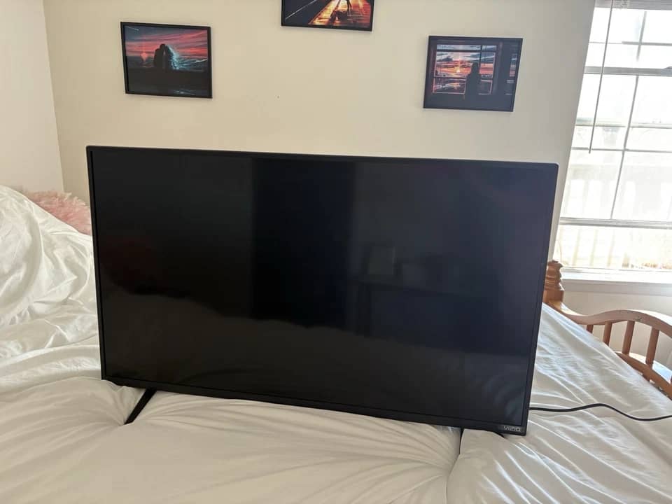 VIZIO Quantum Pro TVs Black New