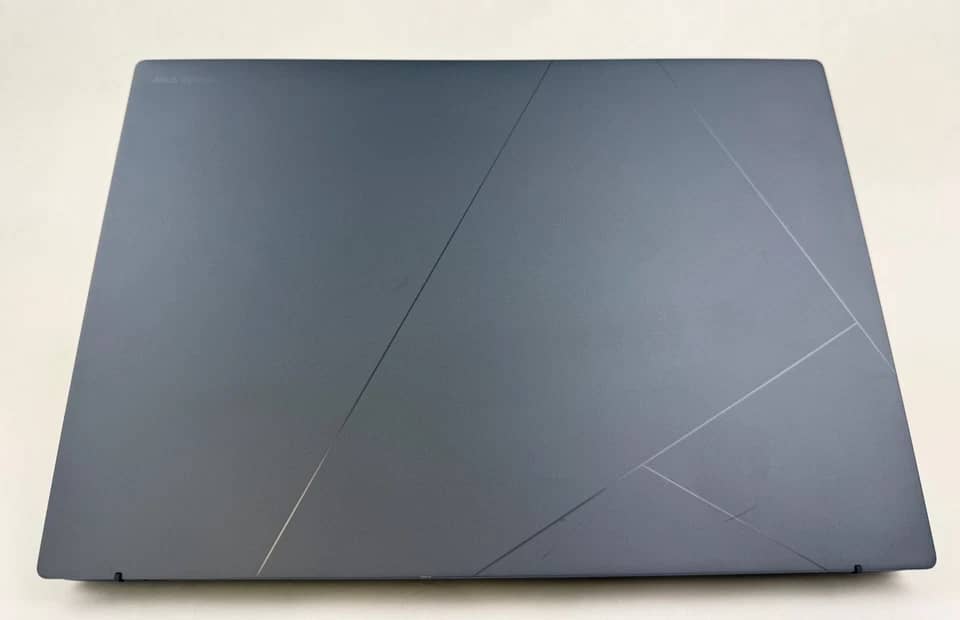 ASUS Zenbook UX8406CA Computers 32GB New