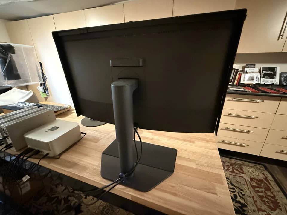BenQ SW272Q Monitors Gray New