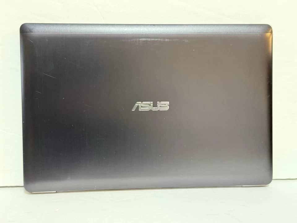 ASUS Vivobook X202E Computers 500GB 4GB Used - Good