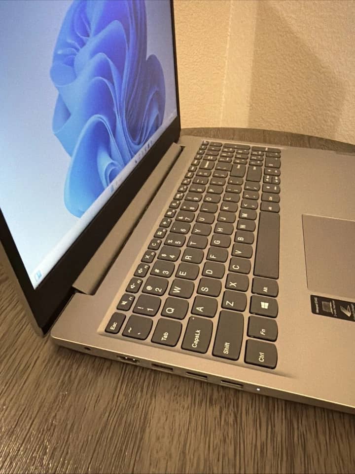 Lenovo IdeaPad S145 Computers 1000GB 8GB Used - Like New