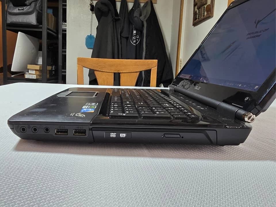 ASUS ROG Strix G60J Computers 1TB 4GB Used - Good