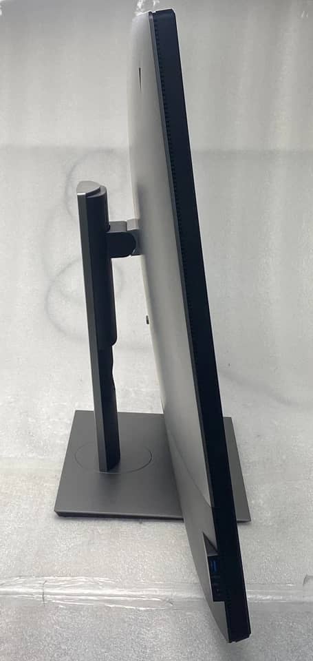 Dell U4320Q Monitors Black New