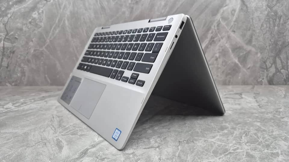 Dell Inspiron 7386 Computers 256GB 8GB For parts or not working